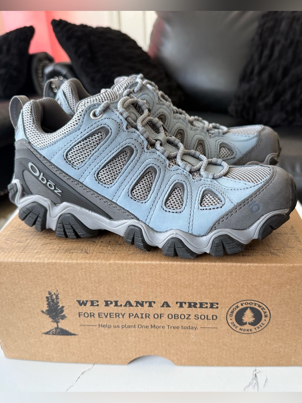 Oboz Women's Light Blue Trail Sneakers - Rugged Hiking Performance